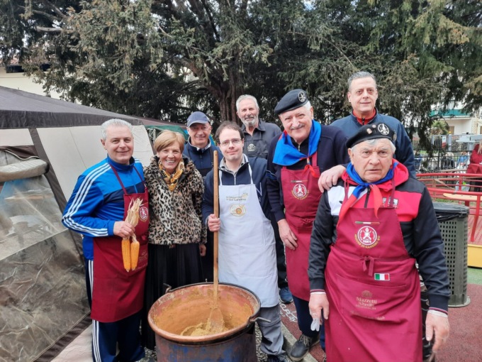 Folla, cultura e prodotti tipici: a Gandino la Fiera di San Giuseppe fa il pieno