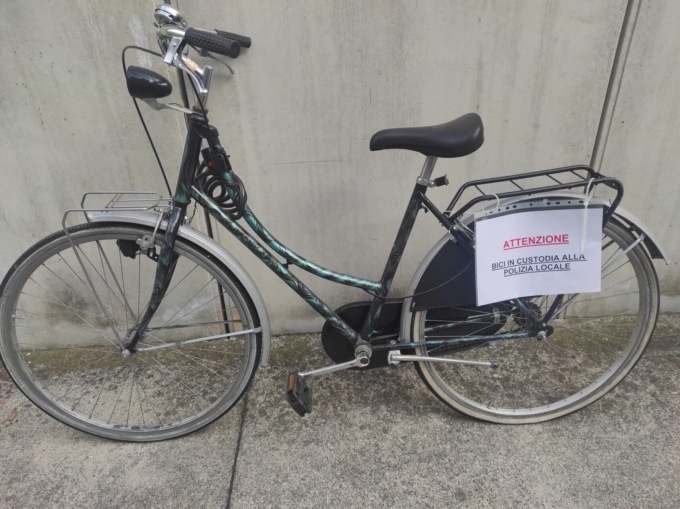 Lo strano caso delle bici abbandonate a Bonate Sotto e in cerca di un (nuovo) proprietario