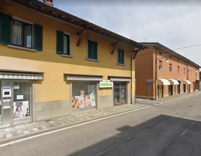 Comun Nuovo, due furti a pochi metri di distanza: colpite una farmacia e una panetteria