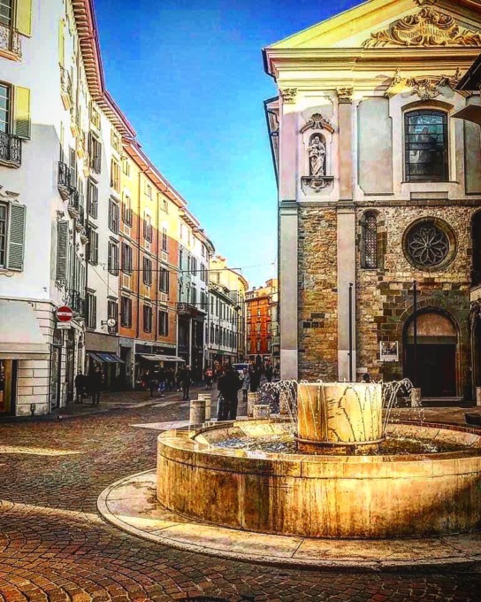 «La fontana di Largo Rezzara perde, va ristrutturata»: la richiesta del consigliere Nosari