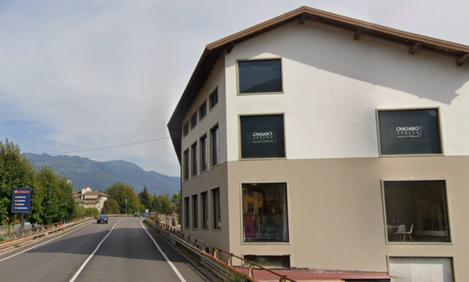 Investito da un’auto sulla statale 671 di Gazzaniga, gravissimo uomo di 60 anni