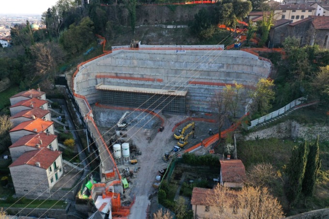 Risiedete in Città Alta e volete un garage nel parcheggio alla Fara? Costerà 50 mila euro