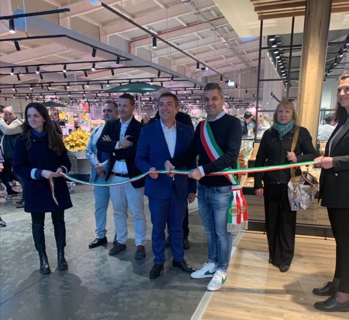 Inaugurato a Osio Sotto il primo Banco Fresco della Bergamasca Prima