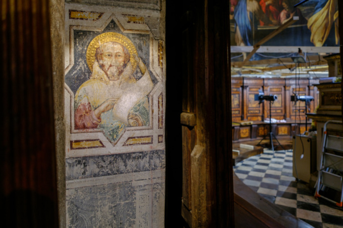 Il restauro del Coro dei Laici in Santa Maria Maggiore svela una figura che si credeva perduta