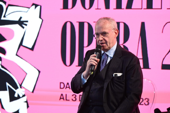 Malore per il presidente della Fondazione Donizetti Giorgio Berta: in ospedale per accertamenti