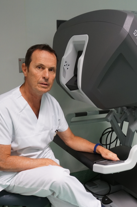 Luigi da Pozzo, professore di Urologia all’Università di Milano Bicocca e direttore del Dipartimento Chirurgico dell’ospedale bergamasco