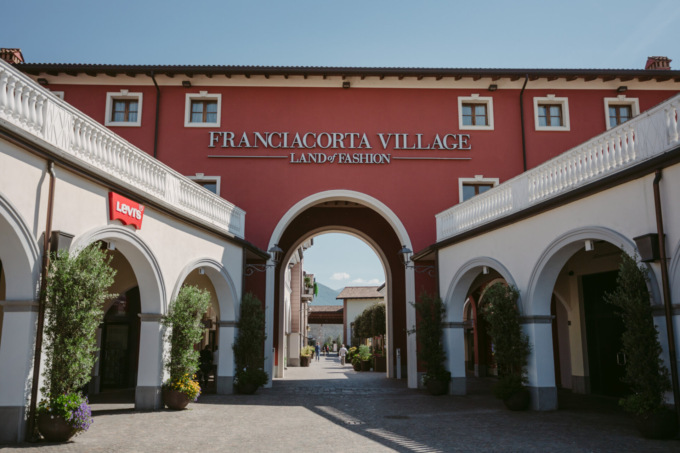 Shopping e fiori: l’evento primaverile a Franciacorta Village