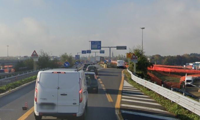 Rondò dell’autostrada, un po’ di luce in fondo allo svincolo
