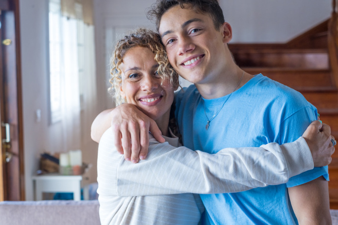 Wow, che spettacolo di mamma! Fatele gli auguri sul nostro giornale