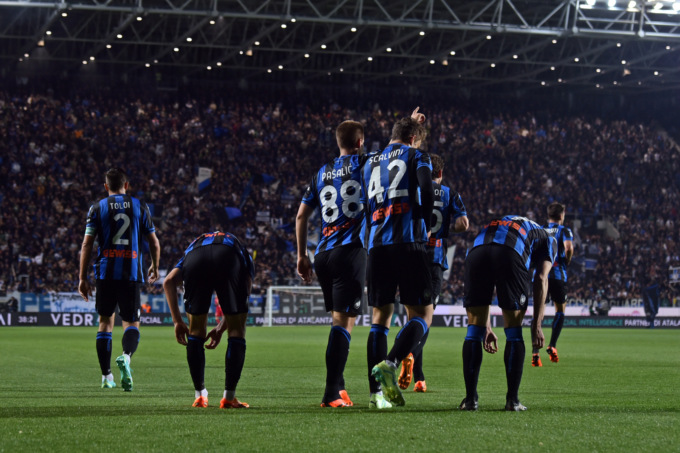 Duvan e il mister i migliori, ma tutta la squadra offre una grande prova e strappa applausi