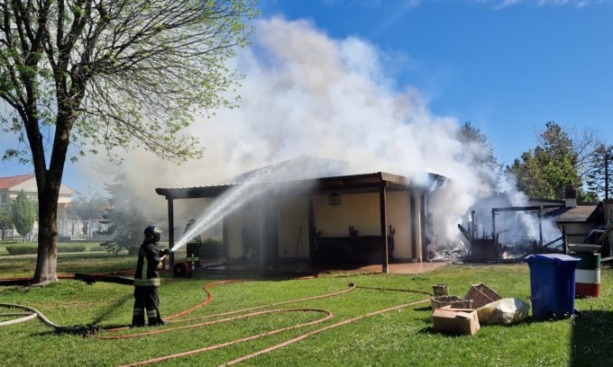 incendio sede alpini martinengo