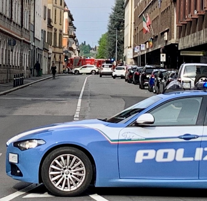 Bergamo, trovata la causa della fuga di gas in via Garibaldi. Le famiglie rientrano, strada riaperta
