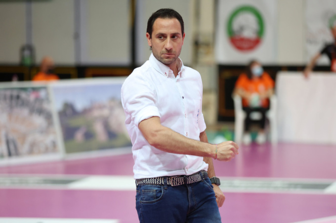 Volley Bergamo 1991 cade a Scandicci. Ma c’è già il nome del prossimo allenatore