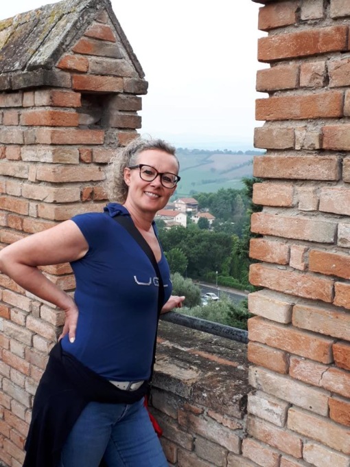 L’addio a Laura Ferrari, 49 anni, «grande e bellissima persona»