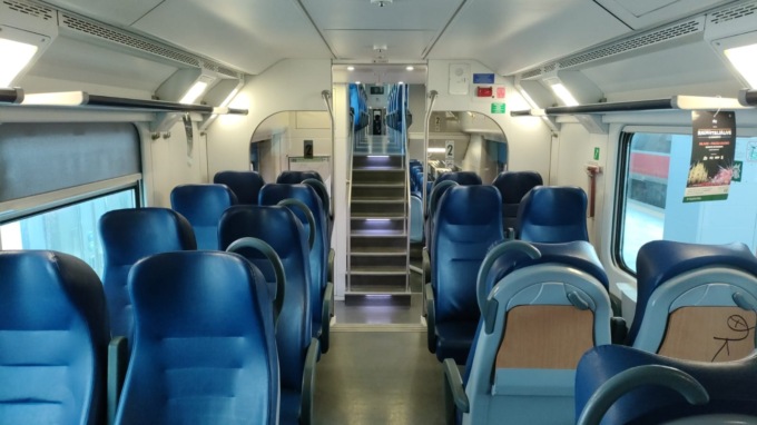 Lo sfogo del capotreno Trenord: «Forse cambierà qualcosa quando qualcuno di noi morirà»