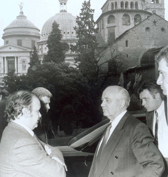Michail Gorbaciov a Bergamo, ritratto da Beppe Bedolis