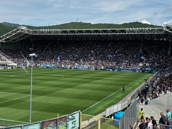 Cori razzisti contro Vlahovic, la decisione del Giudice Sportivo: Curva chiusa un turno