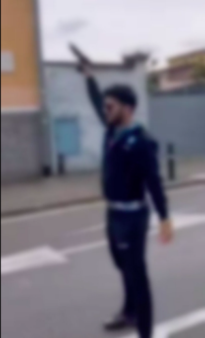 Perquisito e denunciato il 19enne che domenica scorsa ha sparato in Malpensata