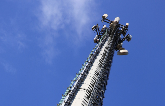 Urgnano, raccolta firme contro l’antenna che non vuole nessuno (tranne l’operatore)