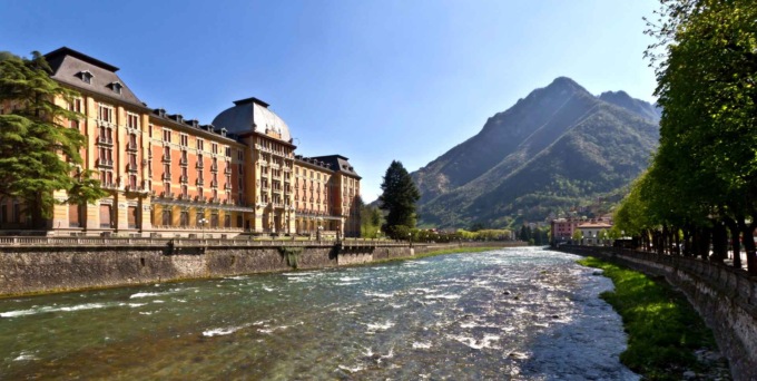 La Belle Epoque torna al Grand Hotel di San Pellegrino: luci, musica e abiti d’epoca grazie al Moto Club