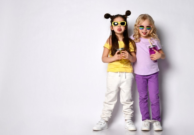 5 capi estivi da bambina perfetti per ogni occasione