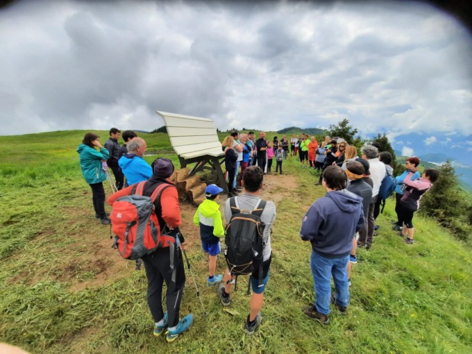 Inaugurata la “Panchina Gigante del Doppio Lago” in Val Gandino
