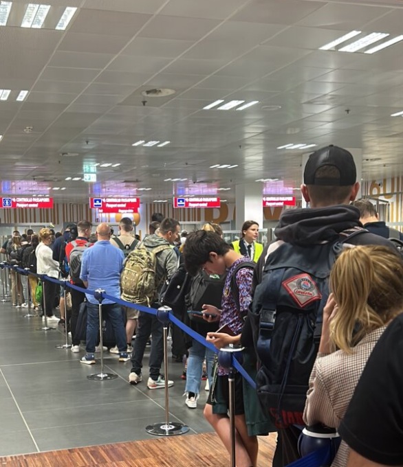 «Cosa non va nel sistema?», una nuova lettera per lamentare le code al controllo passaporti di Orio