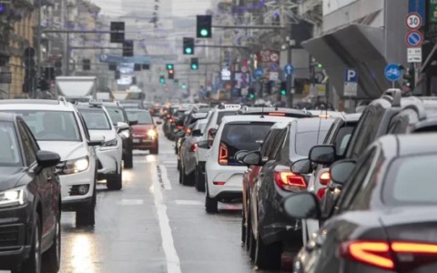 In Brianza quasi 600mila automobili, un terzo immatricolate prima del 2010
