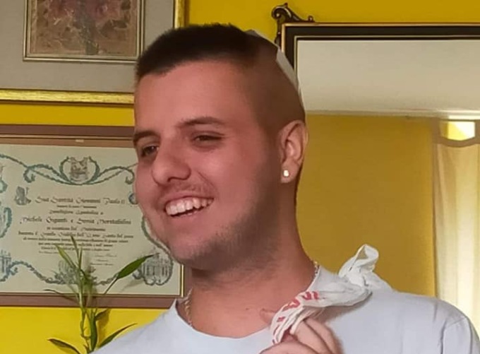 Scanzorosciate piange Filippo Giganti, 20 anni: «Sei stato un grande guerriero»
