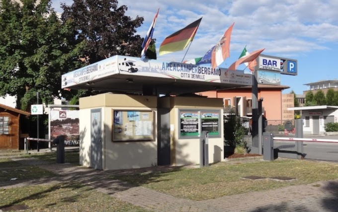 La rabbia dell’area camper Città dei Mille: «Tutta quella musica fa scappare i turisti»