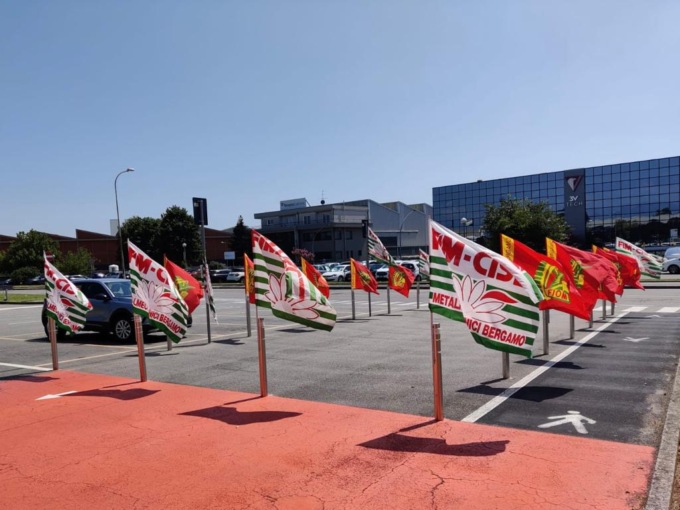 Sciopero lavoratori Abb Dalmine: buona adesione, disaccordi per modalità di lavoro e salari