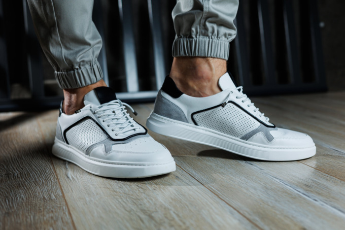 Il mondo delle sneakers: moda, comfort e collezionismo
