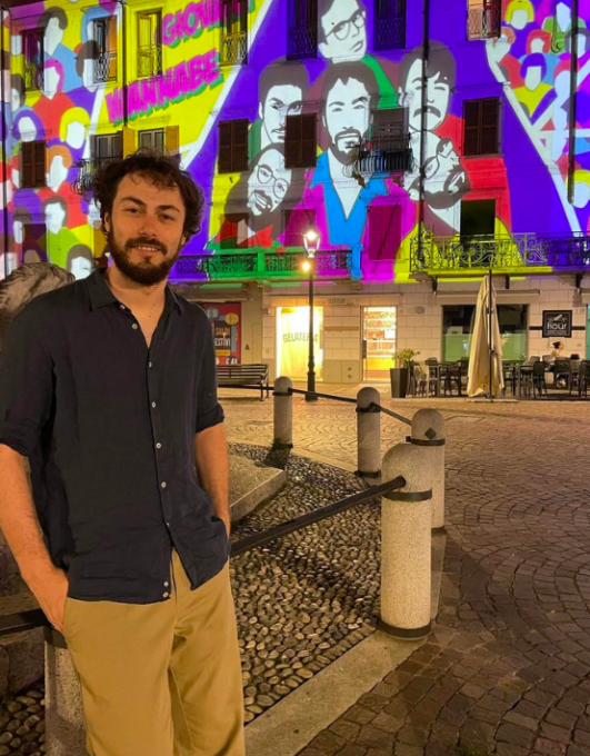Zanotti, frontman dei Pinguini Tattici Nucleari, e il suo post per “Lovere, il borgo della luce”