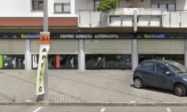 Furto con spaccata al negozio "Ecomuoviti" di Treviglio: rubate bici per oltre 30mila euro