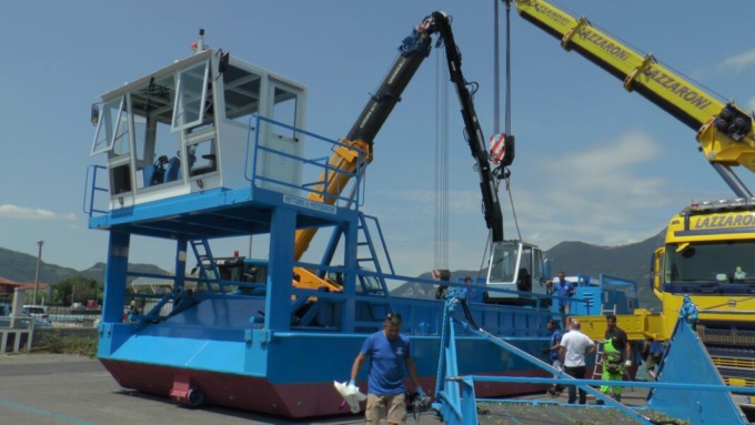 Lago d’Iseo, ecco il nuovo battello spazzino delle alghe