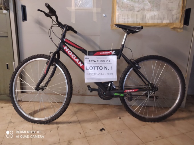 Bici mai rivendicate, il Comune di Bonate Sotto le mette all’asta: la lista e come partecipare