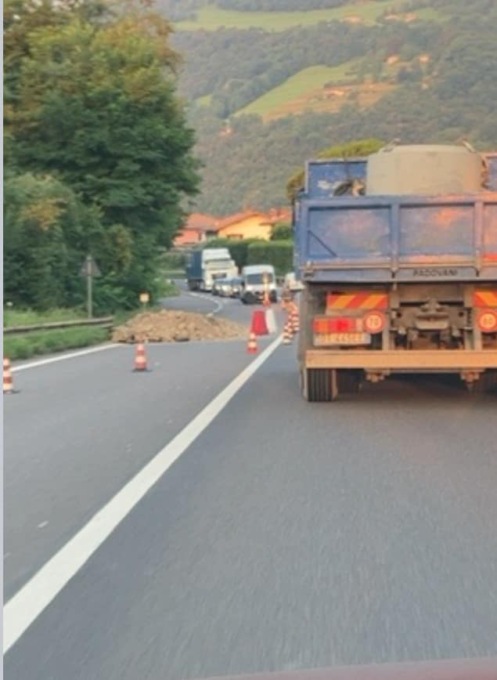 Traffico in Val Seriana, la situazione già disastrosa è peggiorata dai cantieri