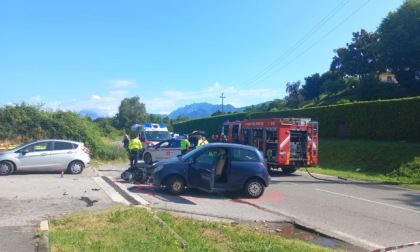 Scontro tra scooter e auto ad Arlate: morto Raffaele Manzoni, 53enne di Villa d'Adda