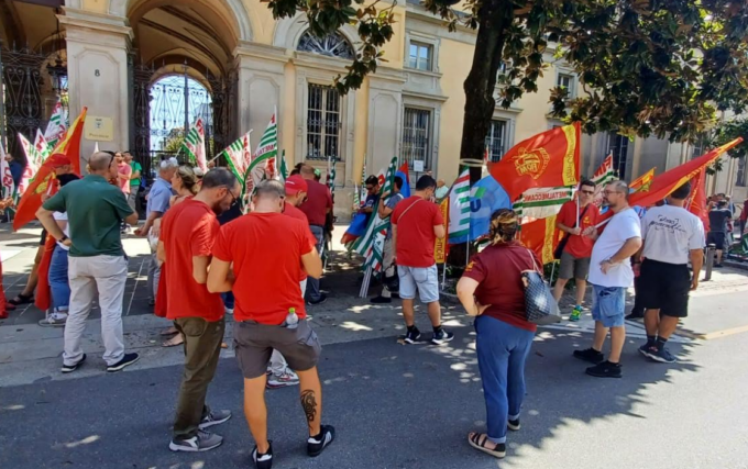 Sciopero dei metalmeccanici, alta adesione e rappresentanti ricevuti in Prefettura