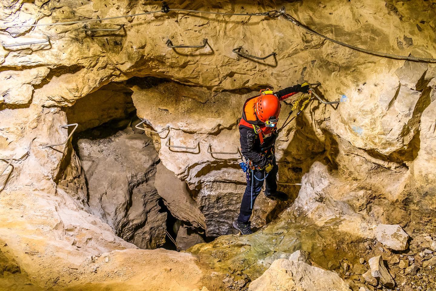 Dossena_Parco Speleologico