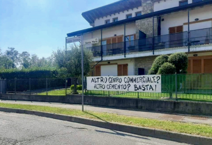 Levate, la protesta dei residenti del Bailino: «Altro cemento? Ora basta!»