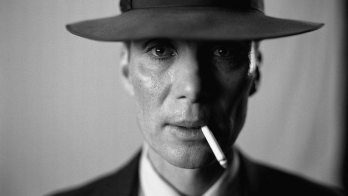 “Oppenheimer”, una bomba non priva di scorie