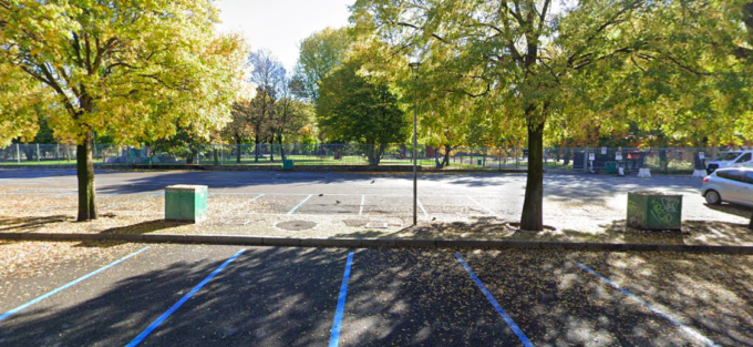 Parco Olmi, 15 alberi malati da abbattere e terreno inquinato da eternit da bonificare