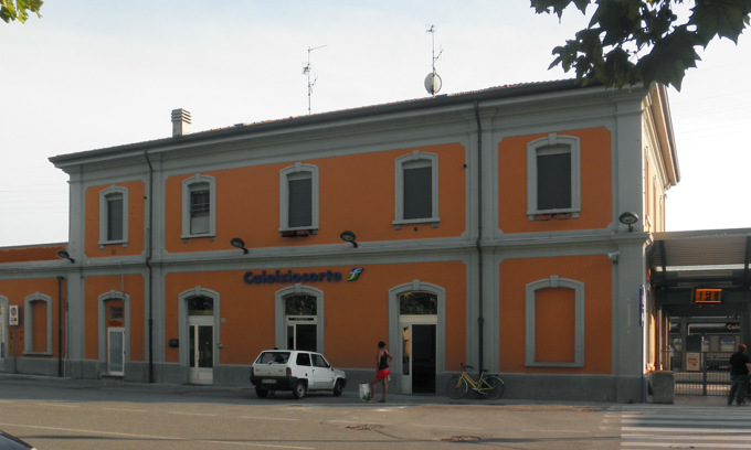 Si cerca un gestore per il bar della stazione di Calolzio, dove è avvenuto l’omicidio di Darga