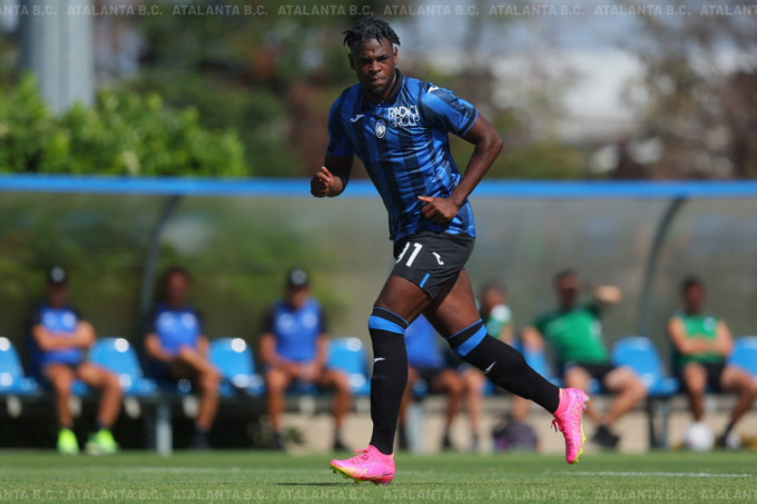 Zapata, Muriel e Latte Lath sommersi dalle voci di mercato: chi parte e chi resta?