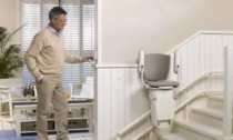 Montascale per disabili e montascale elettrici per anziani: prezzi, offerte online e soluzioni per la mobilità sicura
