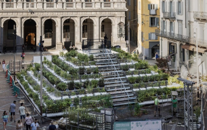 Piramide verde, una petizione online per chiedere che «Piazza Vecchia venga lasciata in pace»