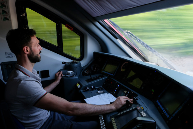Trenord cerca futuri macchinisti (e un project manager edile): come inviare la propria candidatura