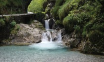 Il video dello smottamento nella Valle del Gru: chiusa al transito la Val Vertova