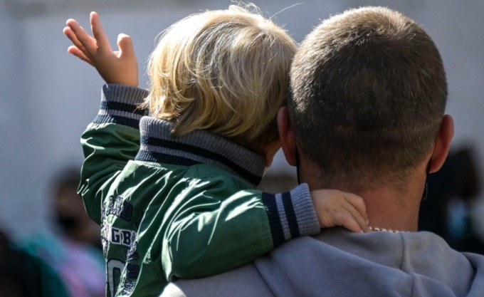 Evade dai domiciliari a Foresto Sparso per prendere il figlio piccolo: assolto dal giudice